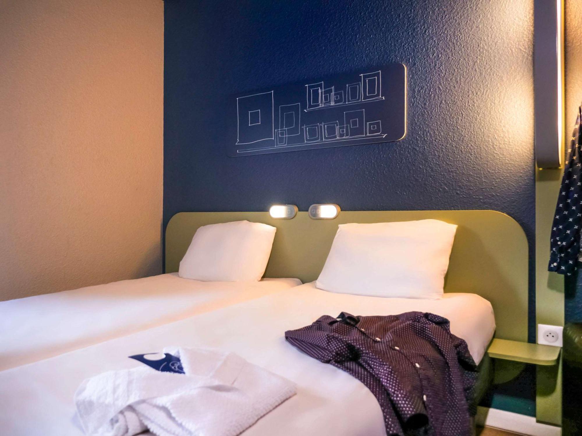 Ibis Budget Arles Sud Fourchon מראה חיצוני תמונה